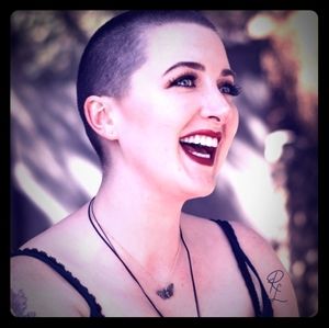 Meet your Posher, Ivy Strange